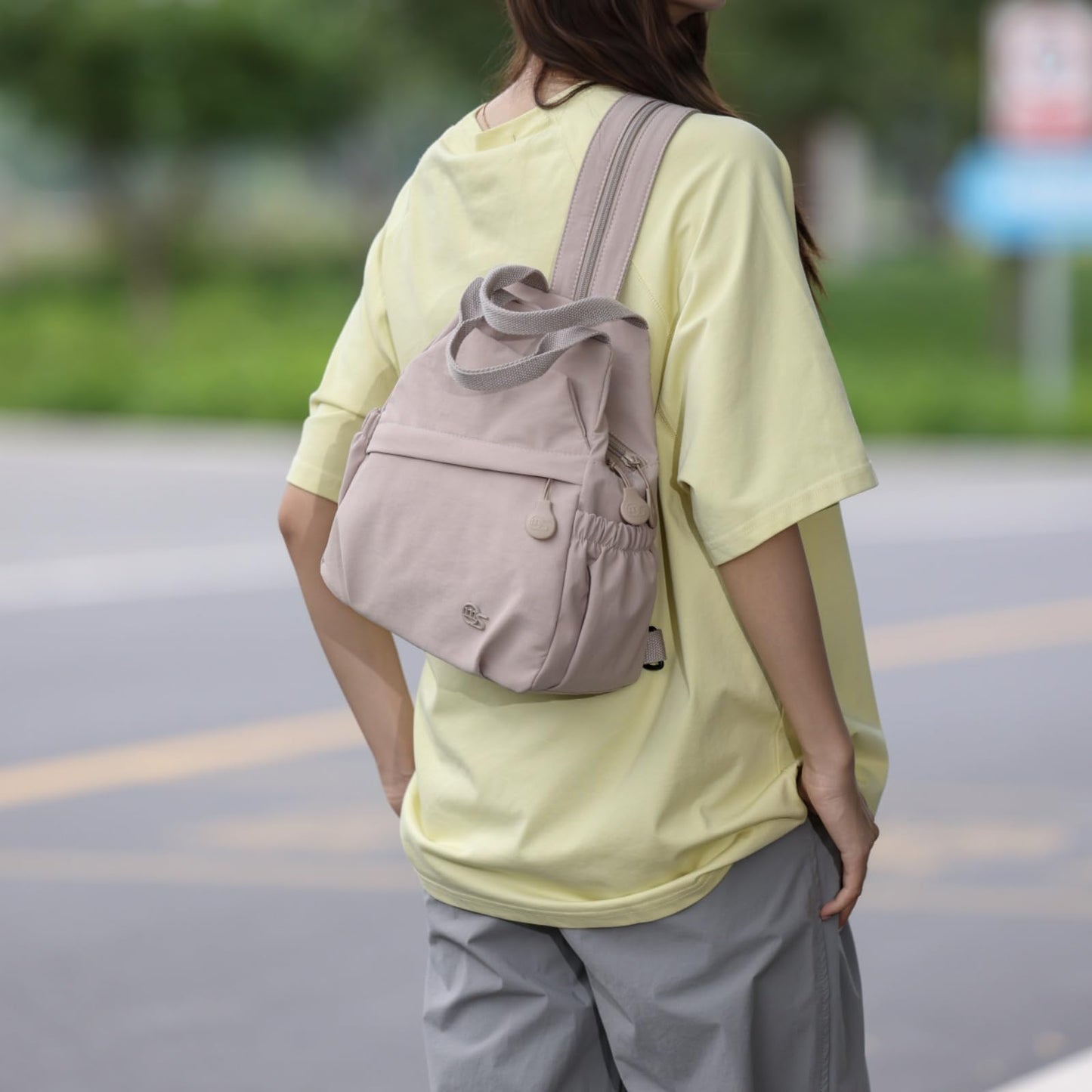Wafybsre Convertible Sling Backpack for Women, Water-Resistant Lightweight Nylon Pack Hiking Travel Bag (Army green)
