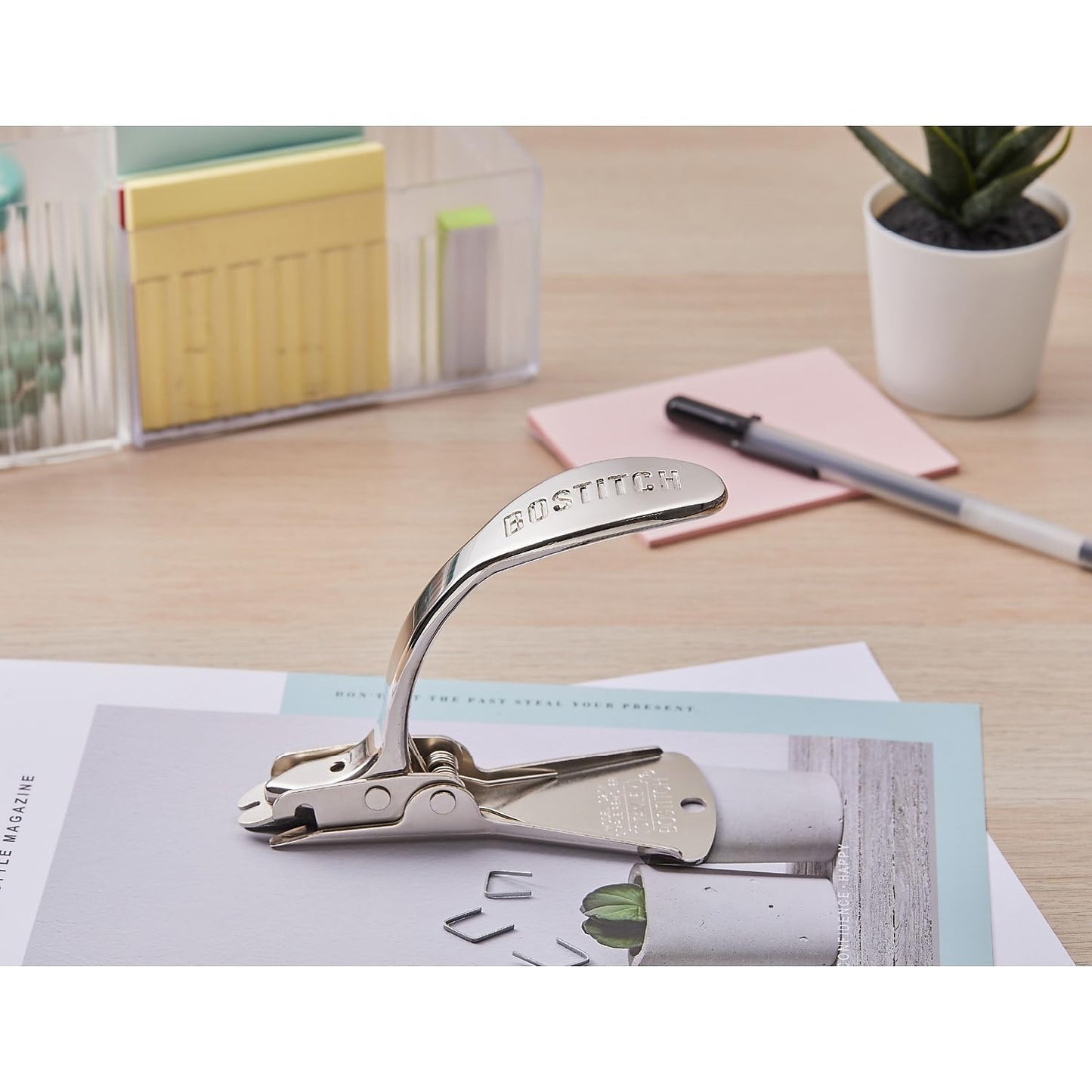 Bostitch Office Heavy Duty & Carton Staple Remover, Built in Staple Shield, Wear- Resistant Nickle Plated Finish Chrome