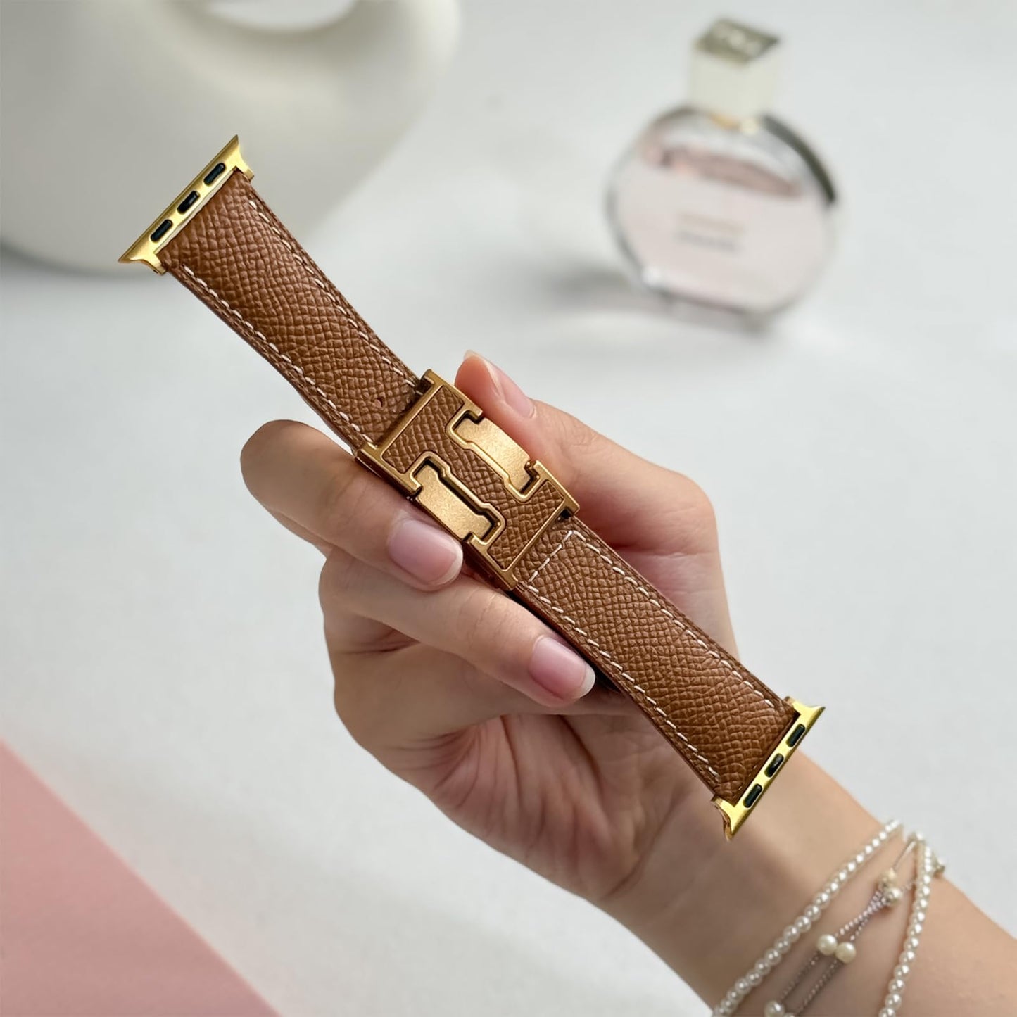 Leather Band Compatible with Apple Watch 49mm46mm45mm44mm42mm41mm 40mm38mm,Stylish Magnetic H Buckle Strap for iWatch Ultra 2/1/SE/Series 10/9/8/7/6/5/4/3/2/1 Women Men (Brown Band+Gold H Buckle, 38mm40mm41mm42mm)