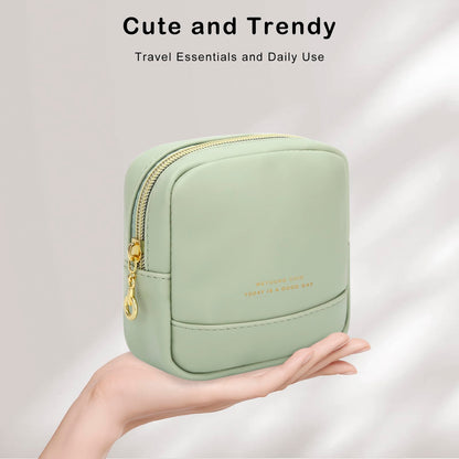 JINSI Small Makeup Bag for Purse,PU Leather Cute Travel Cosmetic Pouch Mini Make Up Bag for Organizer Toiletry Case for Women Girls with Interior Pockets and Zipper (Green)