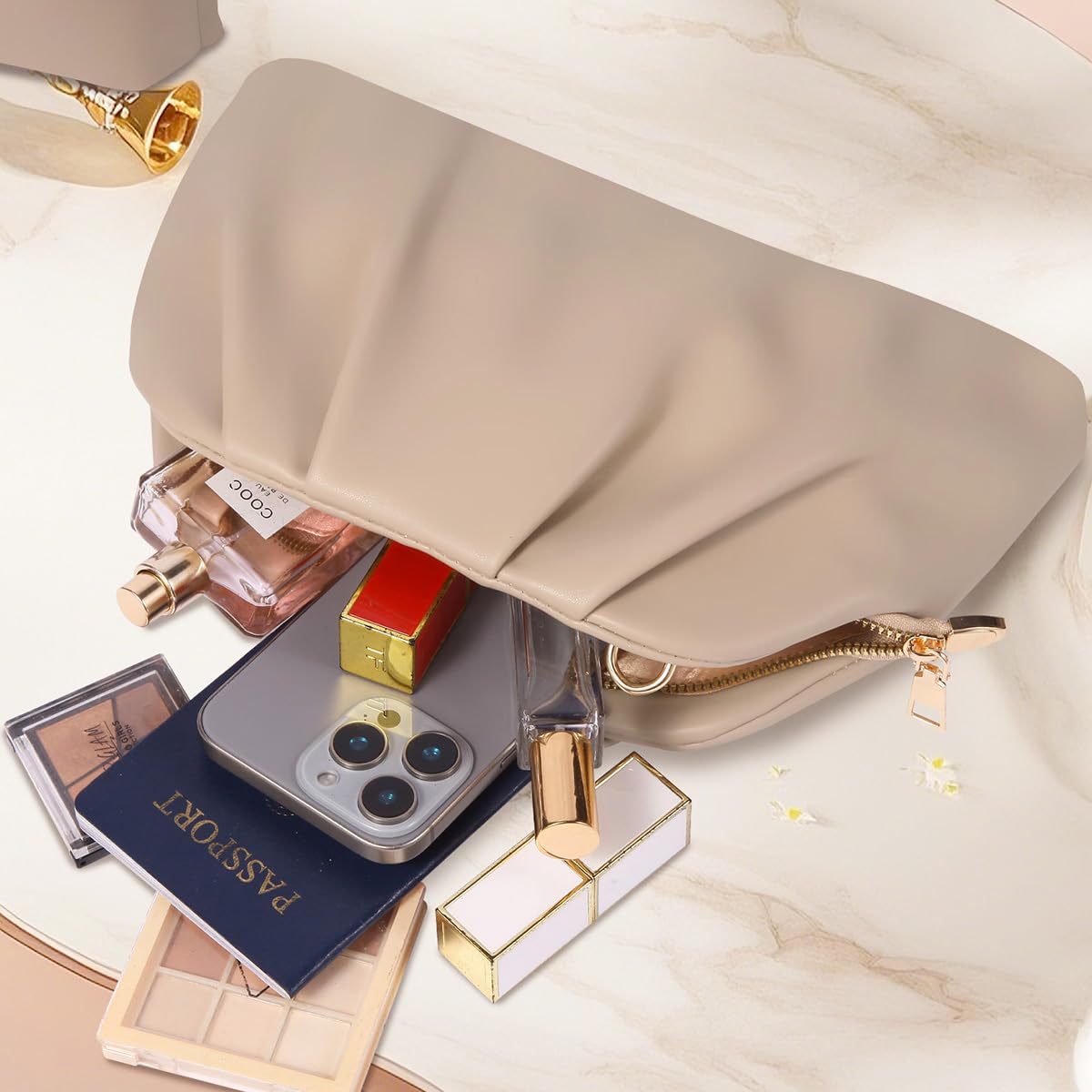 lovyoCoCo Clutch Purse for Women Soft Pleated PU Wedding Clutch, Elegant Evening Bag for Galas, Proms,Cocktail Parties (Nude)
