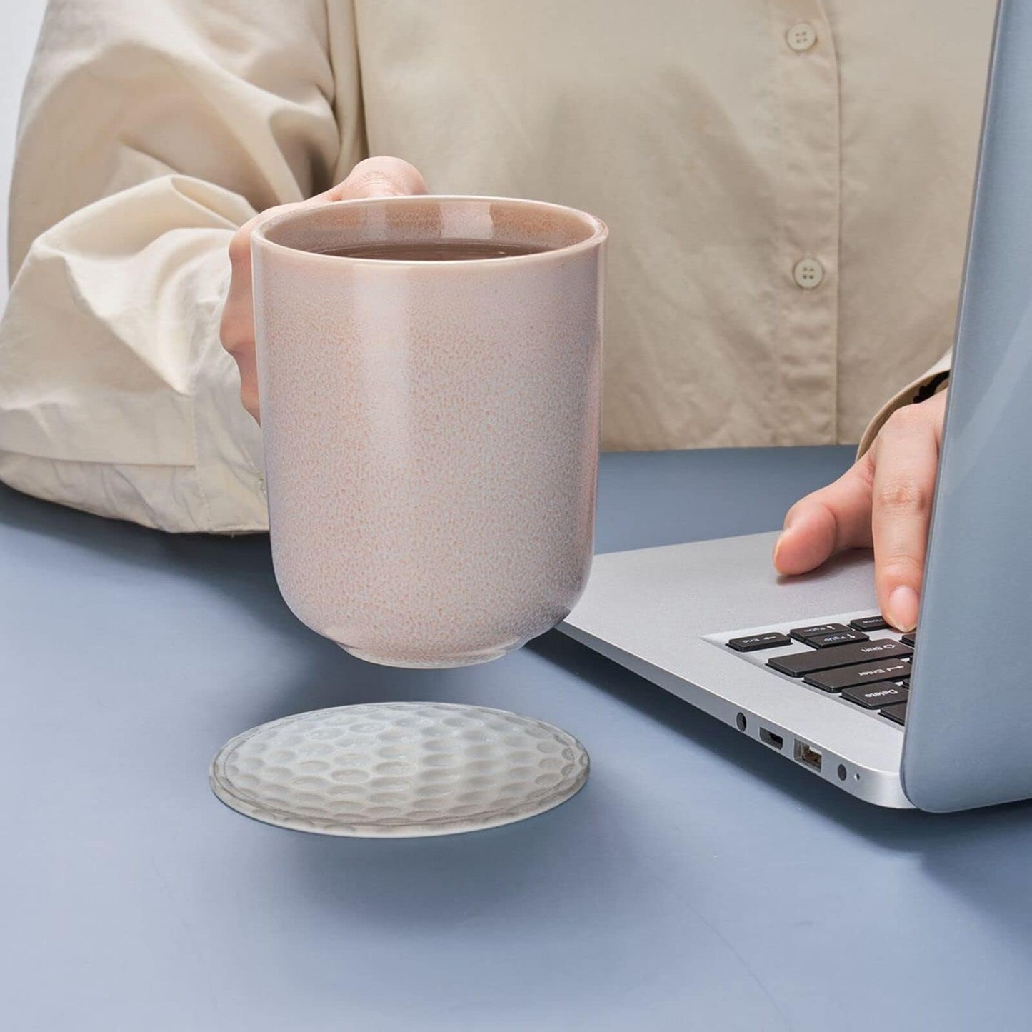 sunwarshile Coasters for Drinks with Holder Round Leather Coasters Set of 6 Cups Mugs Mat Pad for Home Kitchen Bar Light White