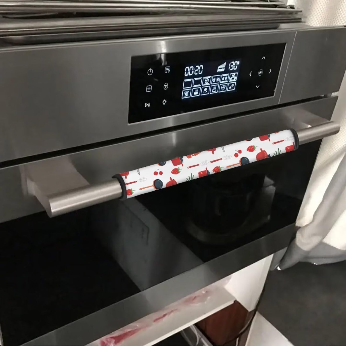 HUISEFOR Strawberry Refrigerator Handle Covers Set of 4 Non-Slip Fridge Handle Covers for Microwave Stove Dishwasher Decorative Appliance Handles Cover Gift for Friends