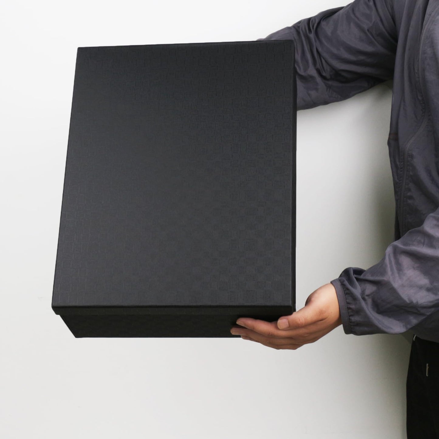 YINUOYOUJIA Large Gift Box 16.5x13x5.5 inches,Black Gift Boxes with Lids for Presents,Birthday,Valentine's Day,Mother's Day,Christmas,Anniversary