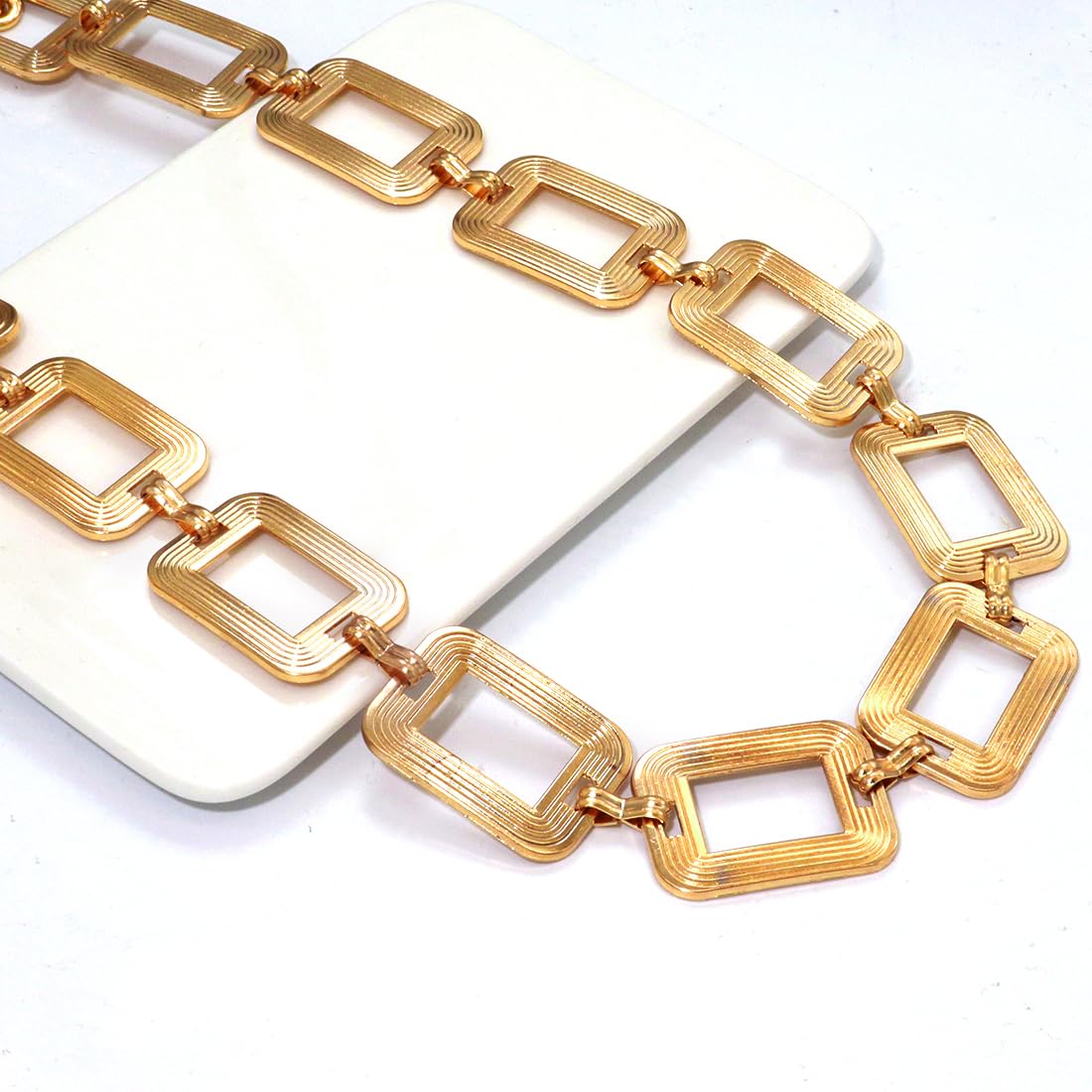 Heyjoin Waist Chain for Women Metal Belly Belt Adjustable Waist Belt for Dress Vest Jeans (Square Gold L)