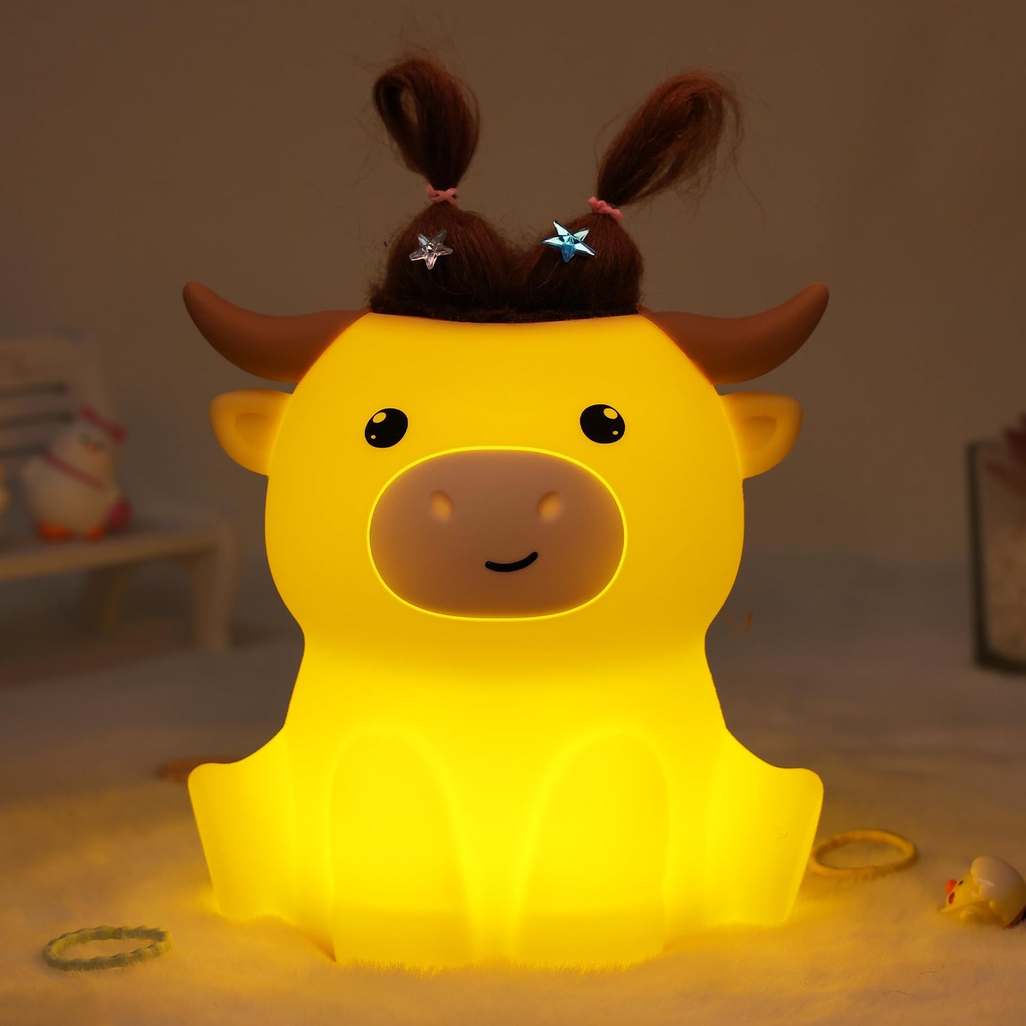 Okayera Highland Cow Night Light, Fluffy Cow Squishy Lamp for Kids, Soft Silicone Animal Nightlamp with 2 Levels Dimmable & 20 Mins Timer, Rechargeable LED Light Gifts for Baby Boys Girls