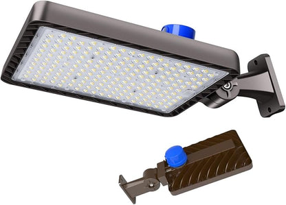 240W LED Parking Lot Light, with Dusk to Dawn 150LM/W Super Bright Outdoor Shoebox Street Lights IP65 Commercial Security Area Flood Lighting with Adjustable Bracket Heavy-Duty 100-277V