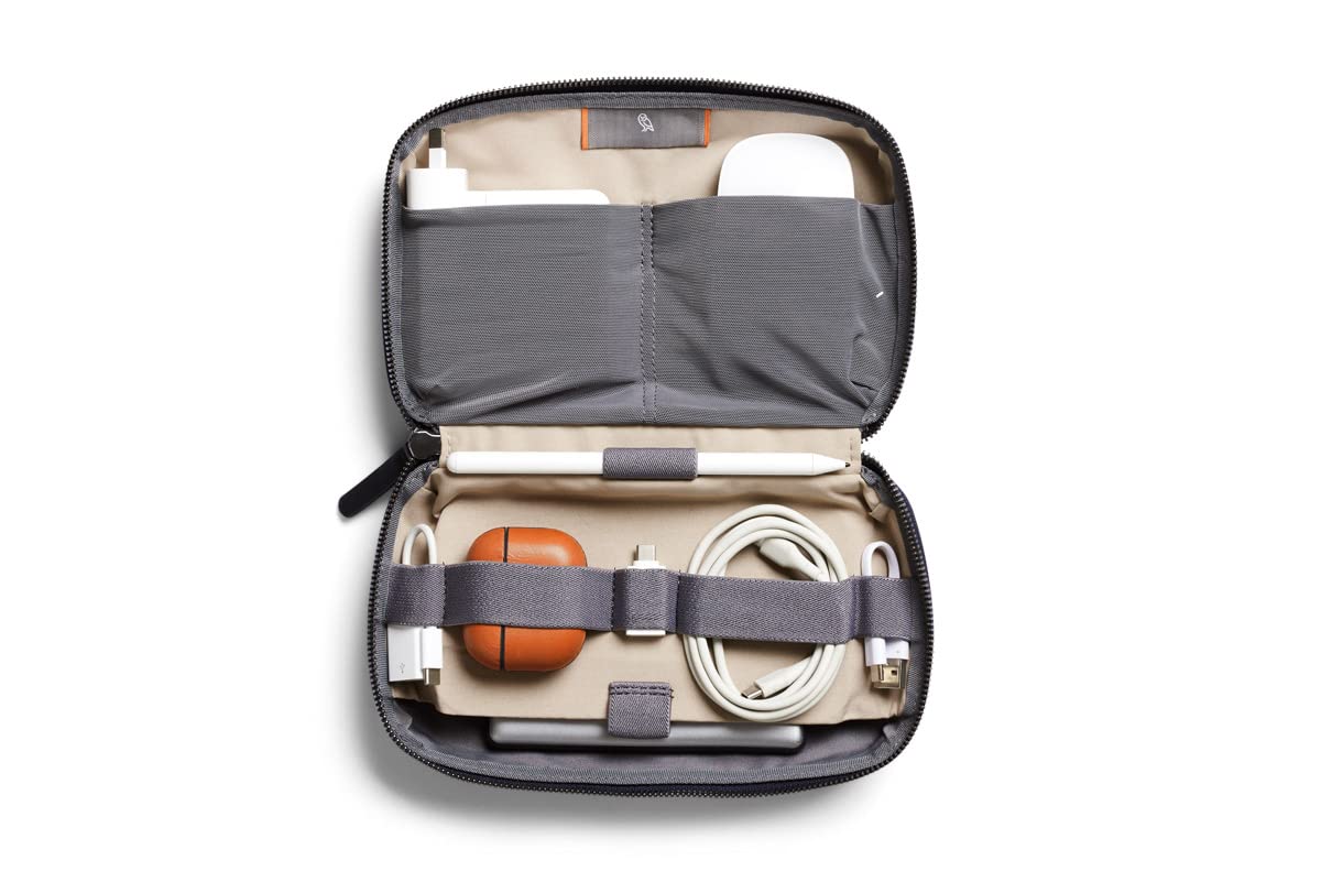 Bellroy Tech Kit, tech Accessories Zip Pouch (Power Bank, Phone Charger, Cables, Earbuds) - Navy