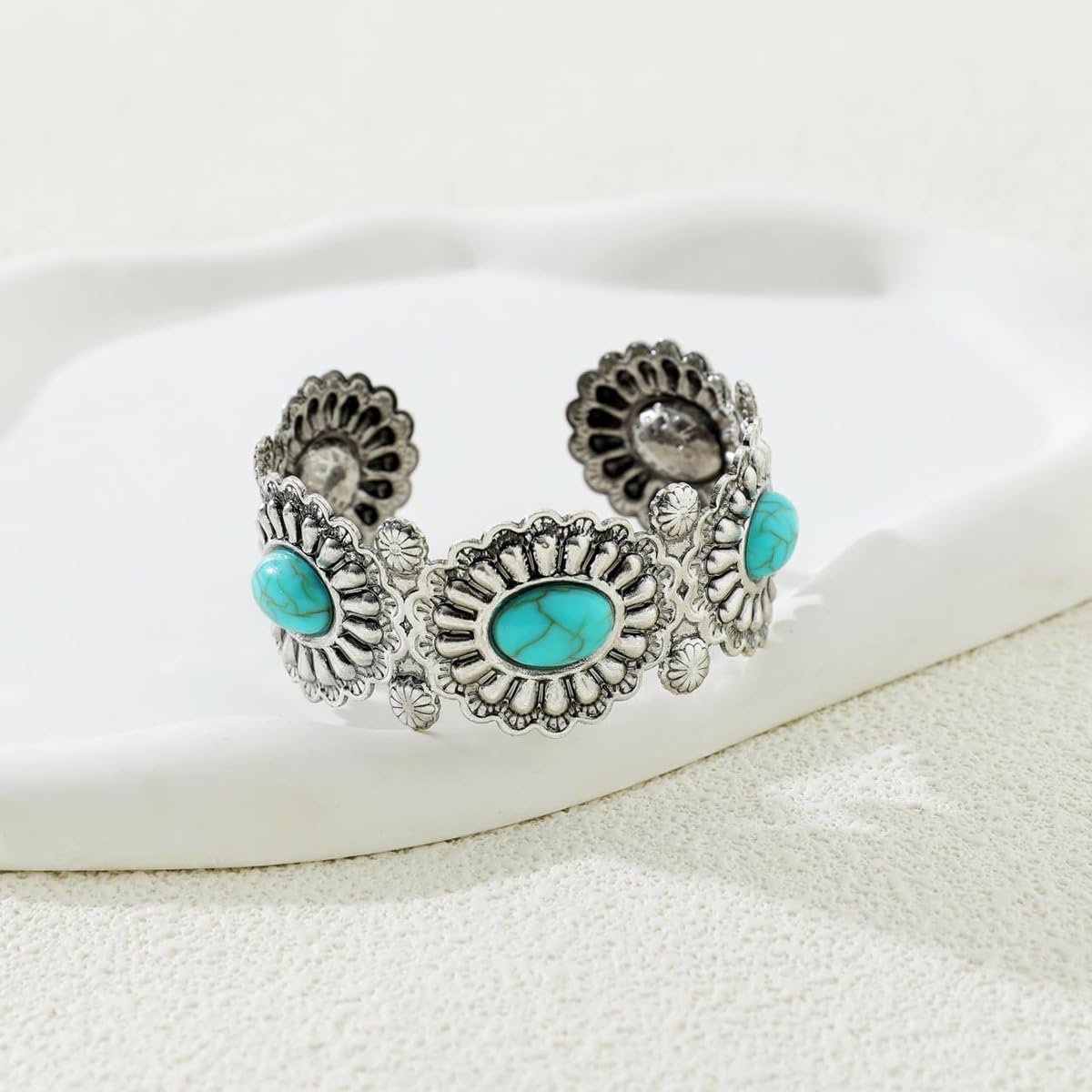 BUBGDYFO Boho Western Statement: Turquoise Cuff Bracelet for Women - Ideal for Music Festivals, Adjustable Cowgirl Country Concerts & Daily Wear Gift