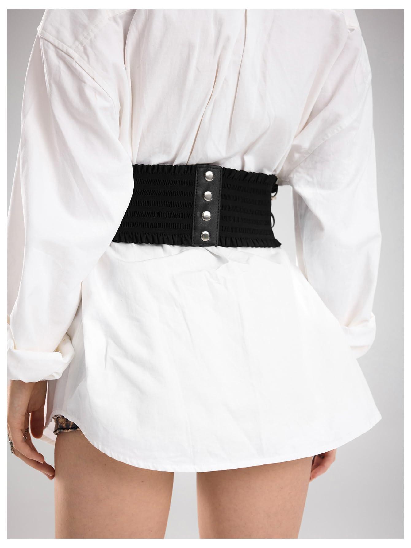 WDIRARA Women's Faux Leather Corset Belt Chain Goth Punk Cross Lace Up Side Elastic Waist Corset Black Medium