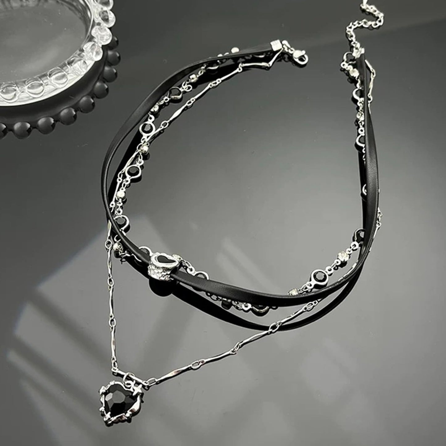 ZDZM 2Pcs Black Heart Necklace Stack With Black Bead Chain, Black Leather Choker Necklace with Heart Charm, Gothic Emo Grunge Y2k Necklace