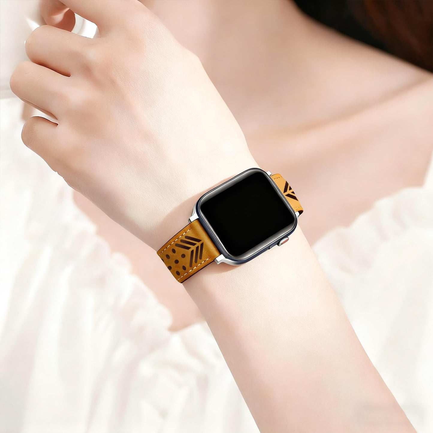 Hollow-out Genuine Leather Watch Band for Apple Watch, Dressy Strap for Women Lady Small Wrist, Compatible with Apple Watch Series 11 10 9 8 7 6 SE 3 2 1 Ultra 38mm 40mm 41mm 42mm 44mm 45mm 46mm 49mm
