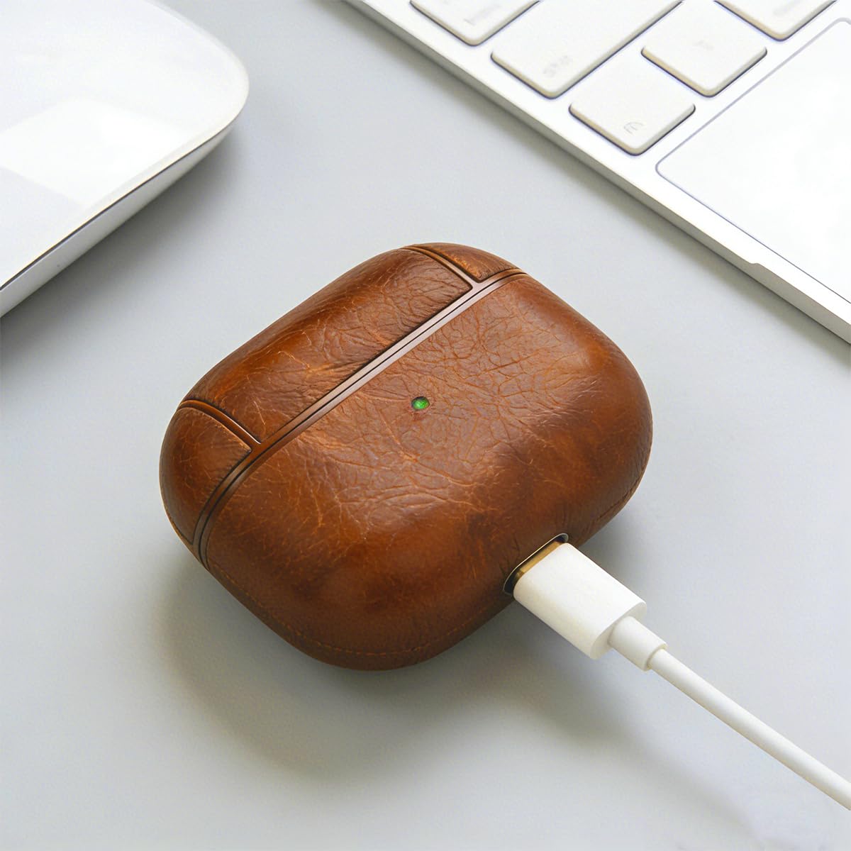 for Airpods 4 Case Leather with Keychain, Retro Leather Wireless Charging Protective Headphone Case Cover for Apple Airpods 4th Generation 2024 Front LED Visible for Man Women(Lightbrown)
