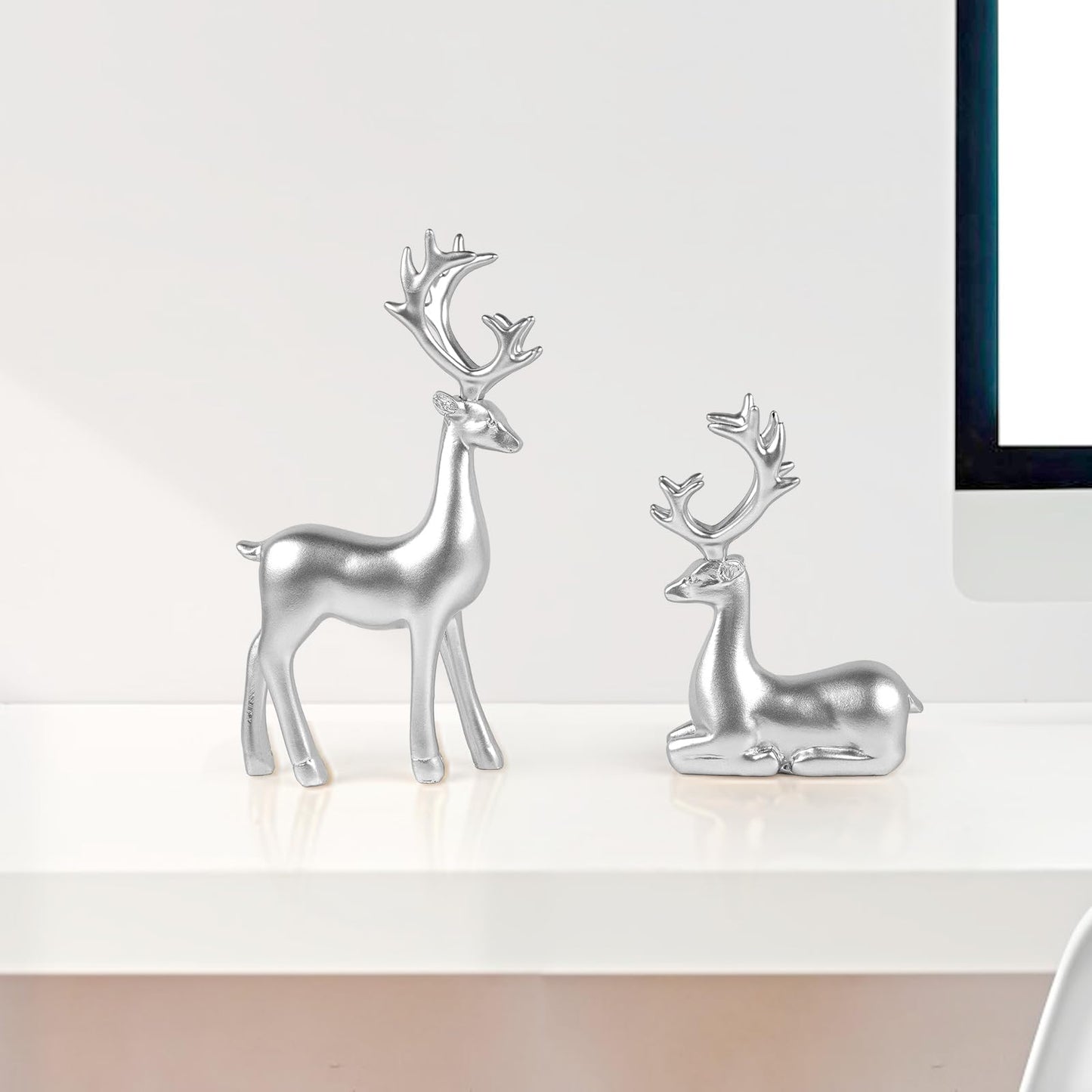 Bonlting 2 Pcs Christmas Reindeer Sculpture, Resin Elk Statues Deer Decorations for Home, Office, Bookshelf TV Stand, Living Room (Silver)