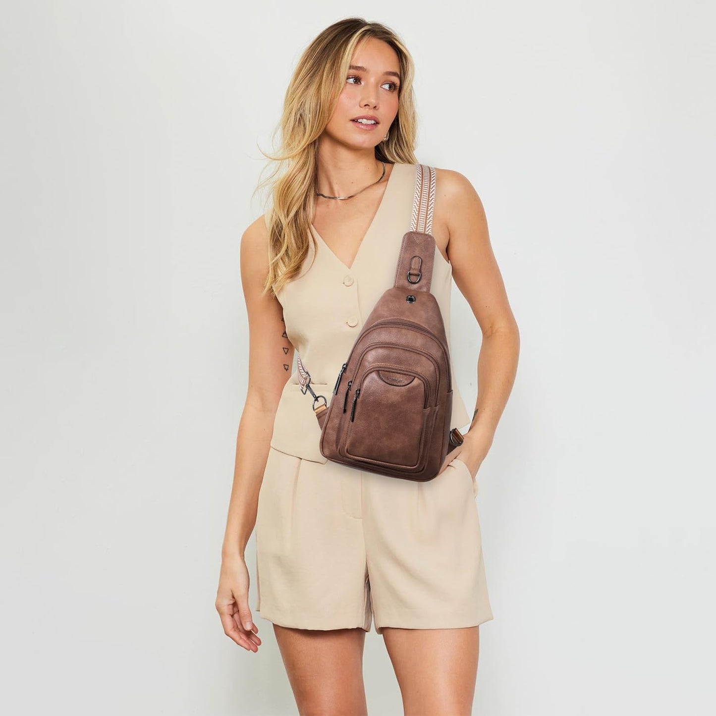 Leresas 10L Crossbody Sling Bag for Women Men Anti Theft Cross Body Fanny Pack Belt Bag Purse Gifts for Women Faux Leather, Brown