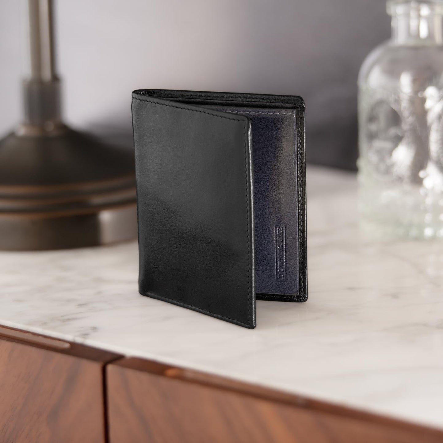 Downholme Men's Bifold Slim Silhouette Leather Wallet (Black)
