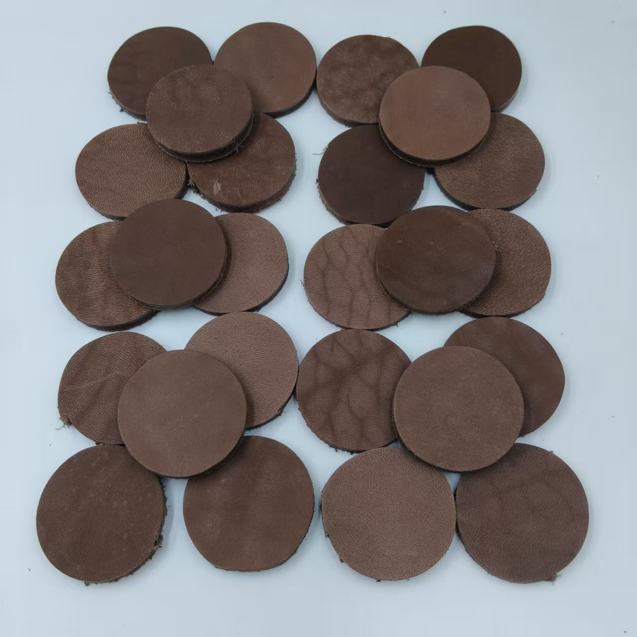 YiJiaXiang 40mm Diameter Round Sliced Genuine Leather, 3-5mm Thick Natural Leather, Suitable for Stamping pad Leather Cutting Pieces, Embossing Making Process (Coffee Color 30 Pieces)