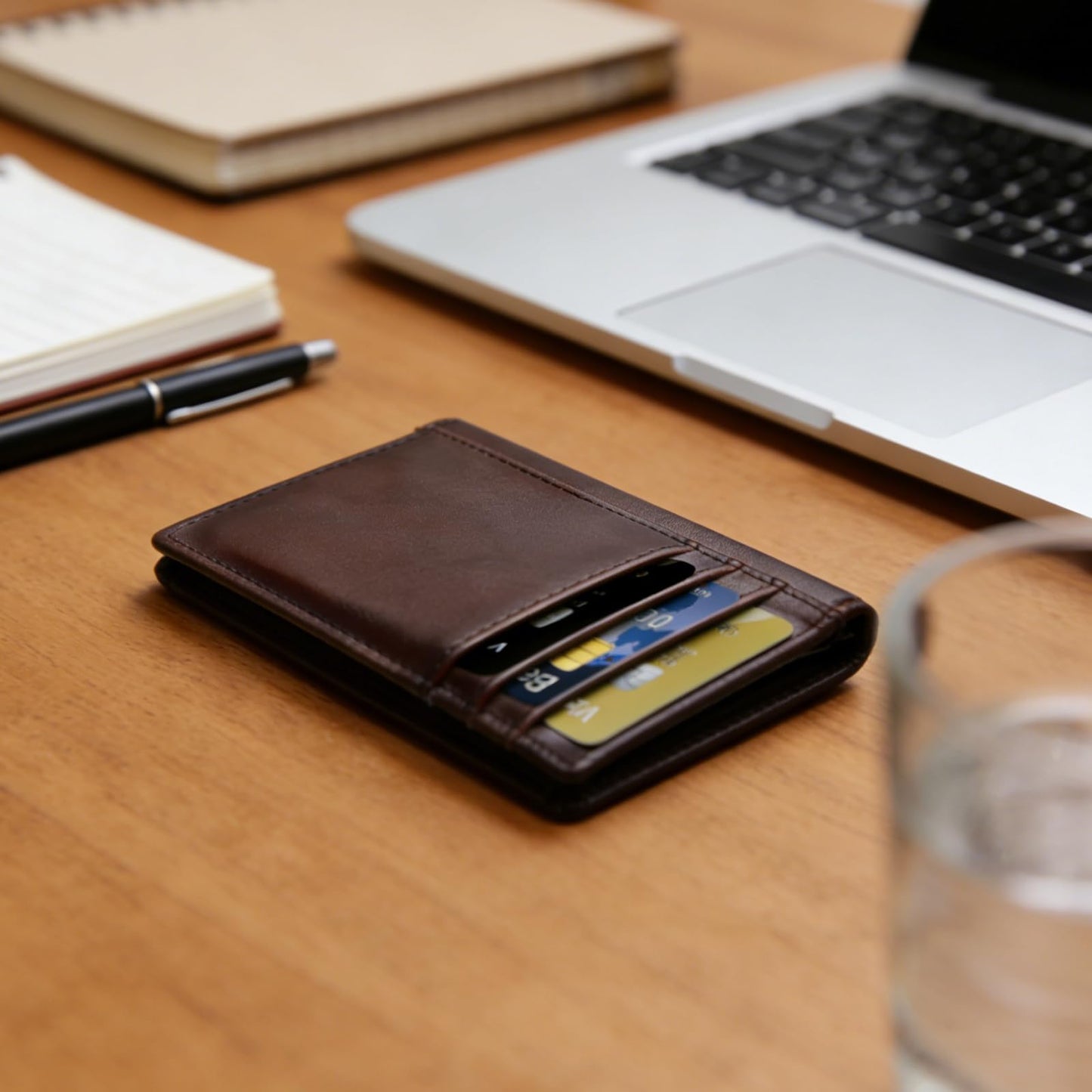 baotuiok Small Card Case Slim Mens Bifold Wallet，Thin Travel Minimalist Leather Wallet for Men， Credit Card Holder for Men(brown)