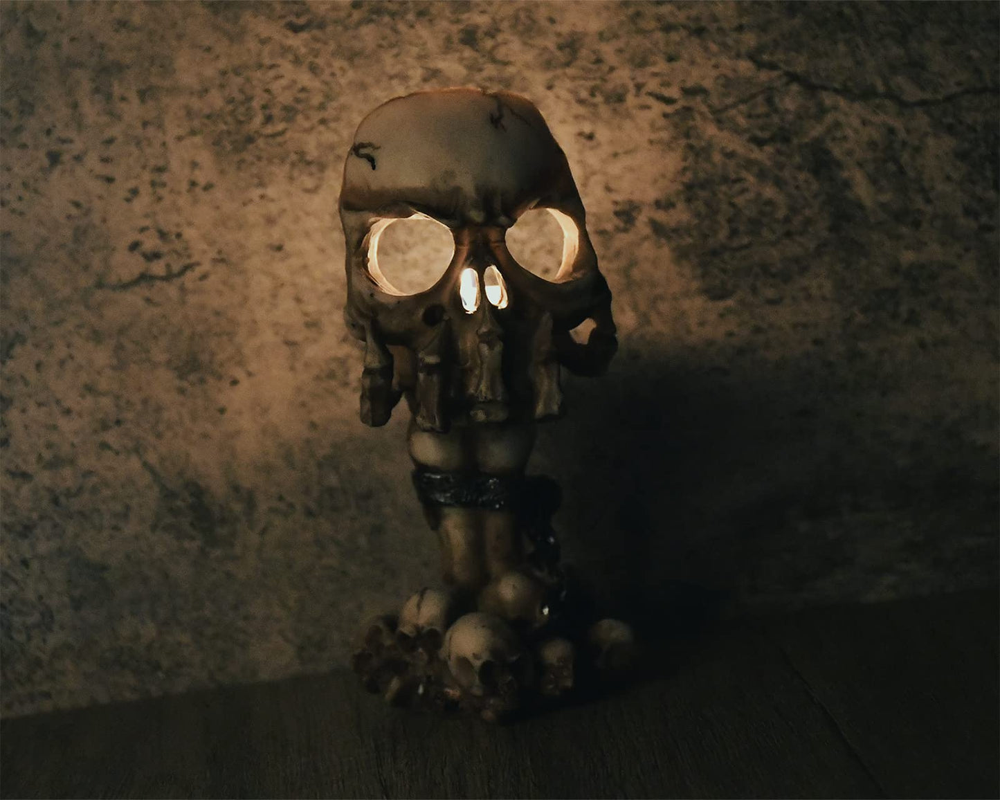 DS. DISTINCTIVE STYLE Skull Candle Holder 6.3 Inch Tea Light Holder Small Gothic Home Decor Halloween Decorations