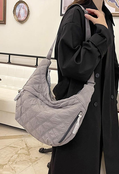 Nylon Crescent Crossbody Bag for Women Shoulder Tote Handbag Casual Sling Bag Dumpling Purse Bag for Outdoor Travel