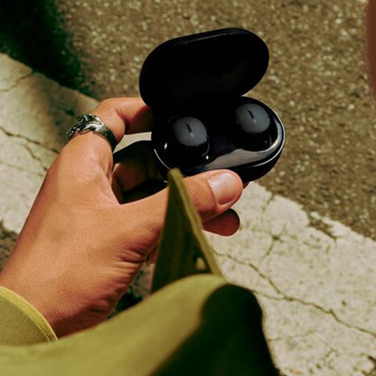 Bose QuietComfort Wireless Noise Cancelling Earbuds, Lifestyle Bluetooth Earbuds with Active Noise Cancellation, Up to 8.5 Hours of Battery Life with Green Extreme Portable Charger (Black)