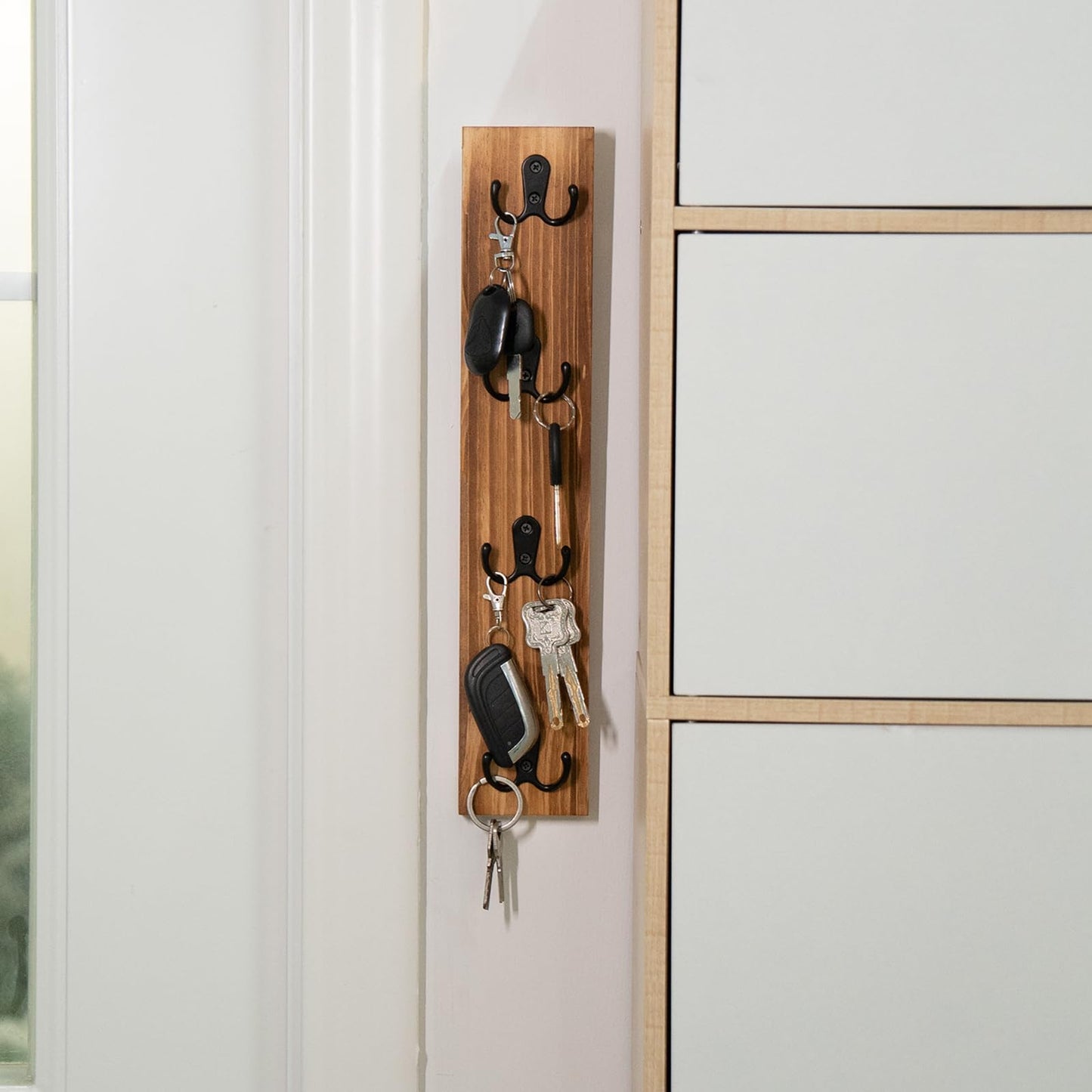 Yohsnor Vertical Key Holder for Wall - Mounted Wooden Key Rack Organizer with Hooks for Home Entryway, Laundry Room & Garage - Perfect Space-Saving Storage Solution for Keys, Wallets & Pet Leashes