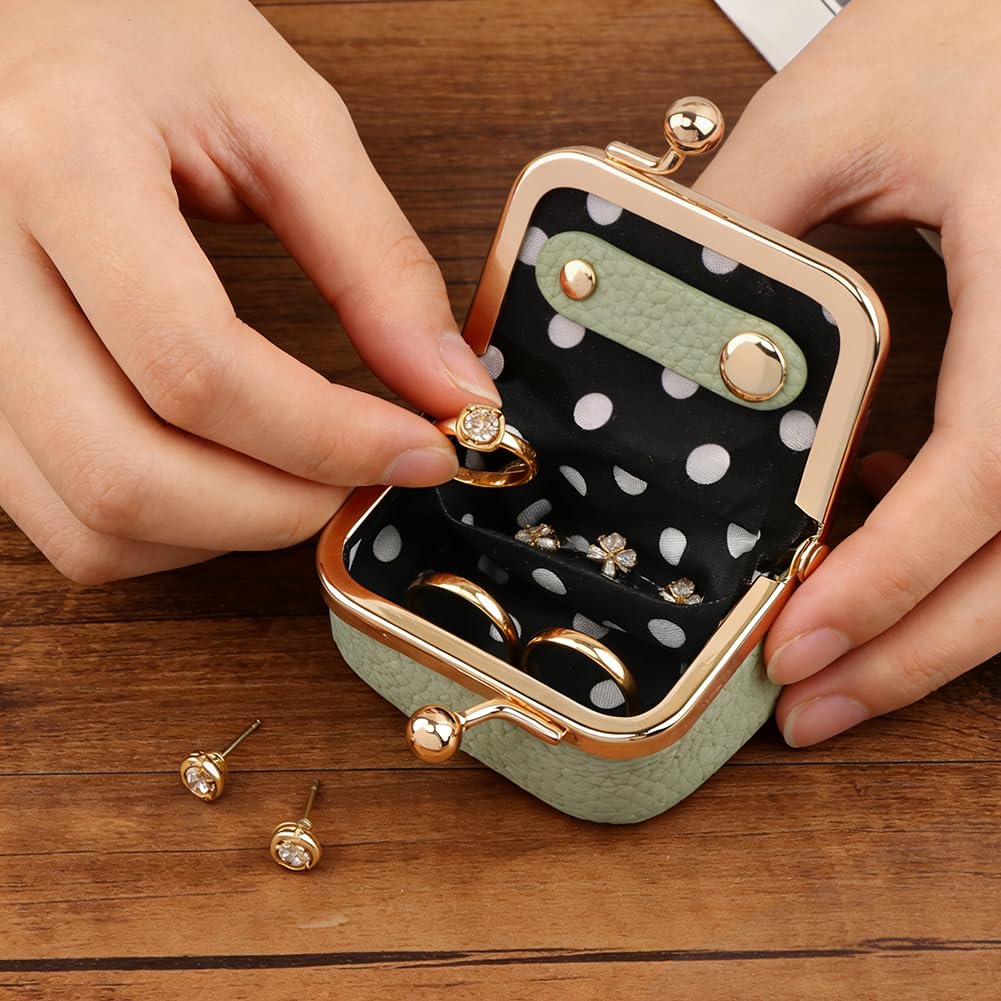 Genuine Leather Mini Jewelry Box with Kiss Lock, Portable Travel Jewelry Case Coin Purse for for Rings, Earrings, Pendants, Necklaces, Small Organizer Box for Girls Women(Green)
