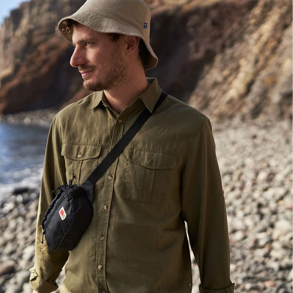 Fjällräven High Coast Hip Pack – Lightweight Waist Pack, Crossbody Sling Bag for Travel, Hiking & Everyday Use, Black