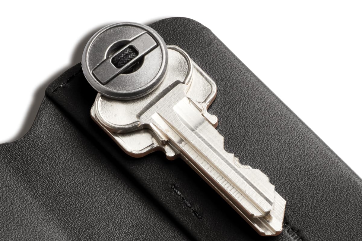 Bellroy Key Cover – Third Edition (Leather Key Holder, Holds 2 – 4 Keys) - Black