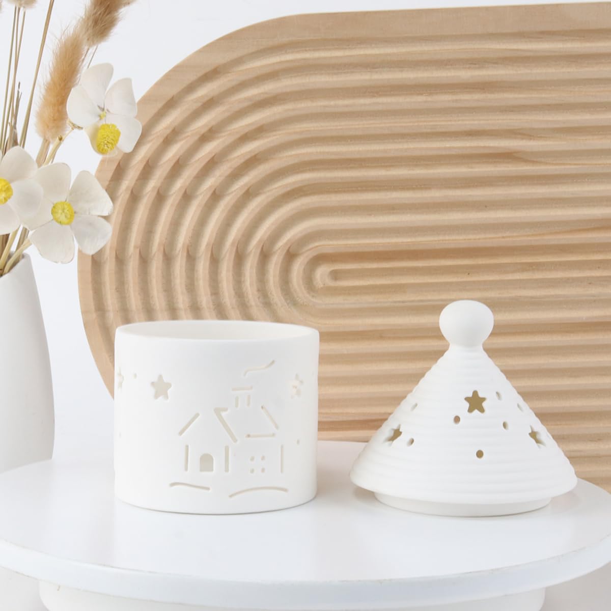 Ceramic House Christmas Decoration Tealight Holder Handmade Candle Holder Matt White for Mantel Windows Decoration
