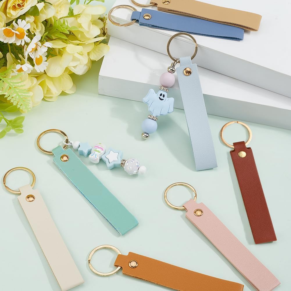 SUNNYCLUE 27Pcs 9 Colors 13.7cm Keychain Blanks Faux Leather Key Chains Bulk Light Colorful PU Rectangular Engraving Blank Keychains Holder with Gold Iron Key Ring for Keys Chain Stamping DIY Crafts