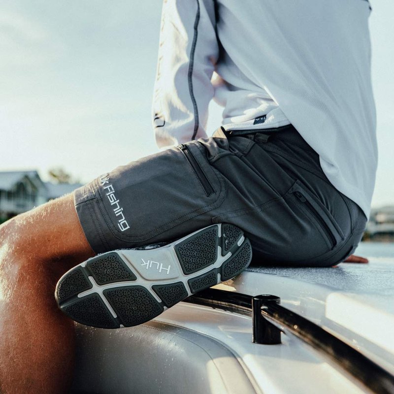 Huk Men's Standard Next Level Quick-Drying Performance Fishing Shorts, Charcoal-7", XL