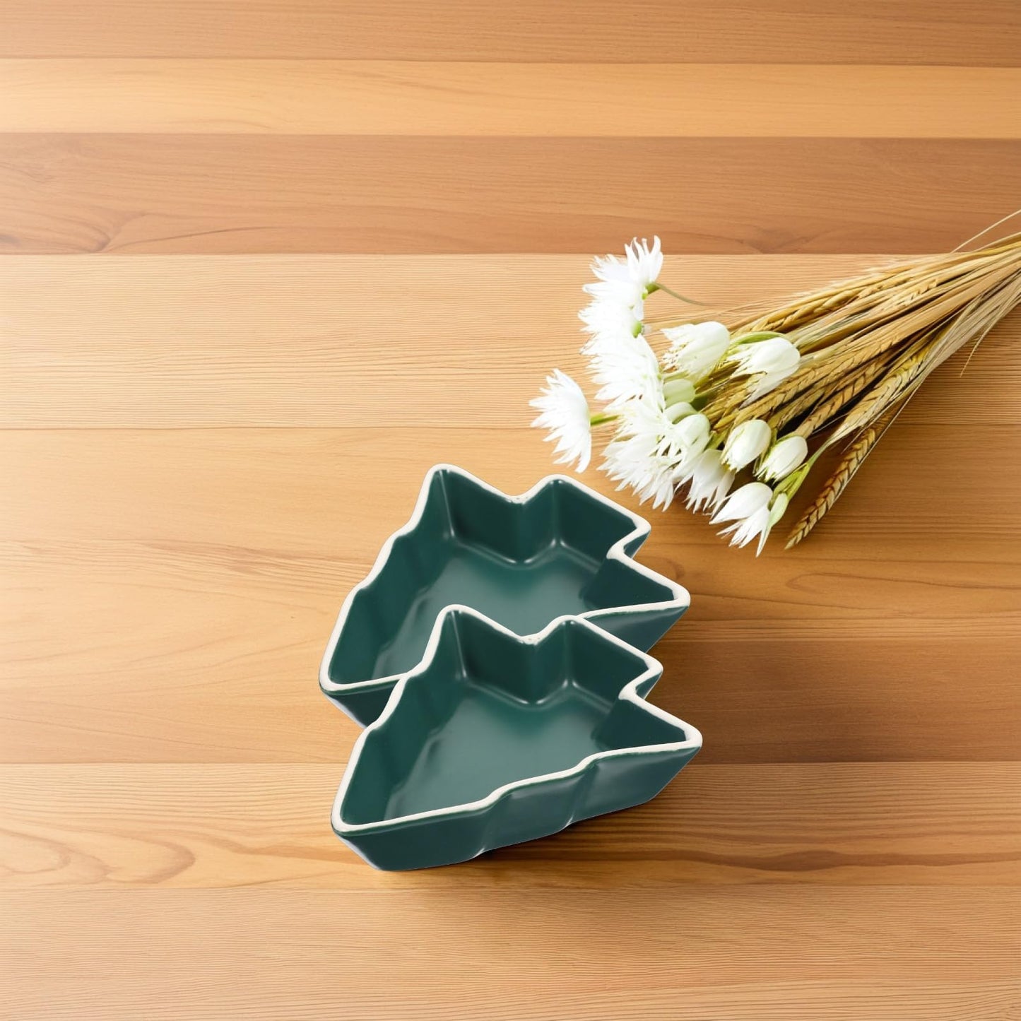 Healeved 2pcs Christmas Tree Shaped Plates 4. 52 Inch Green Christmas Tree Candy Dish Party Snack Trays Dry Fruit Containers Serving Dishes for Restaurant Decorations