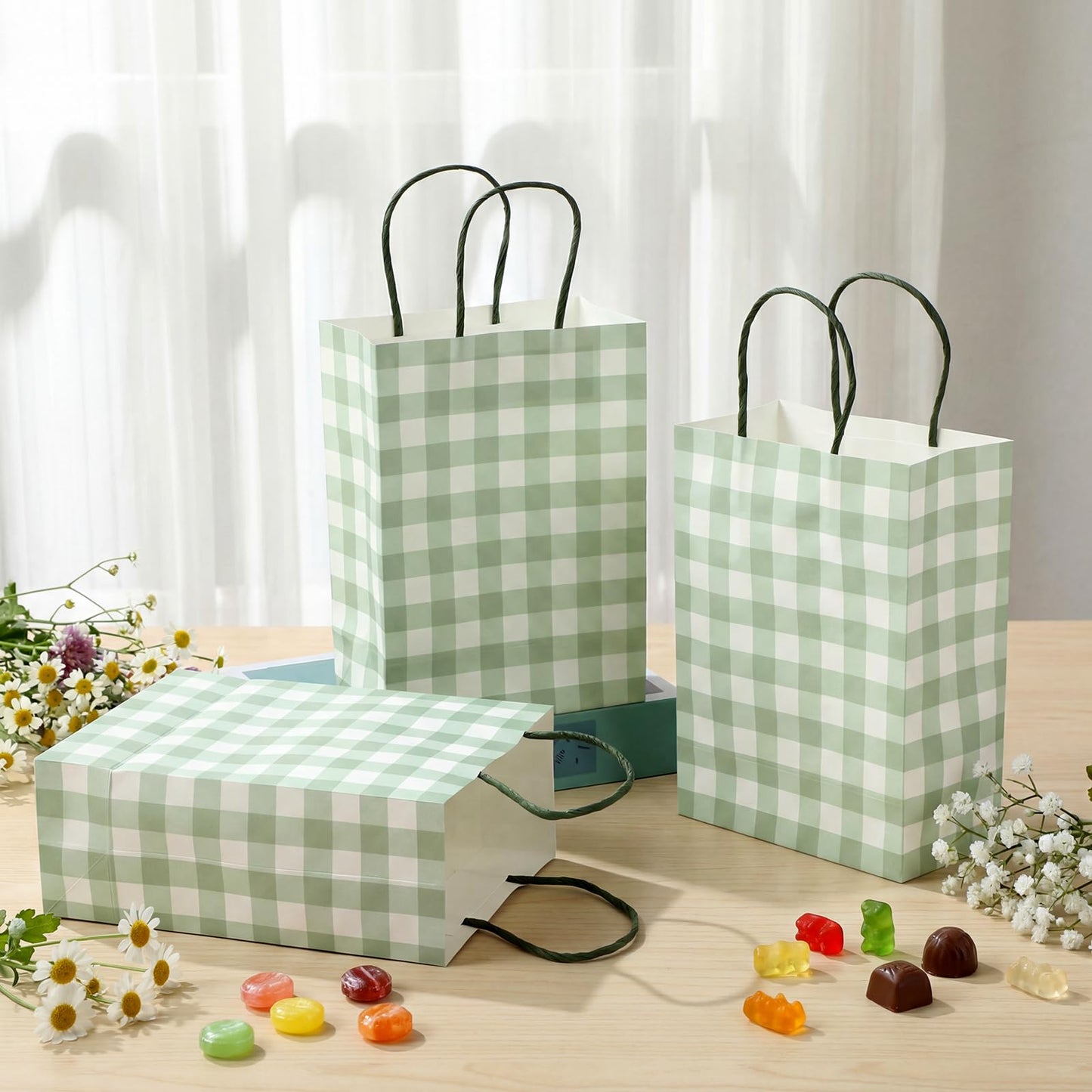 Chinco 30 Pcs Sage Green Gingham Paper Gift Bags Bulk with Handles, Candy Goodie Plaid Bags for Party Favors Supplies, Christmas, Birthday, Baby Shower, Wedding, Candy, Cookies, Gifts