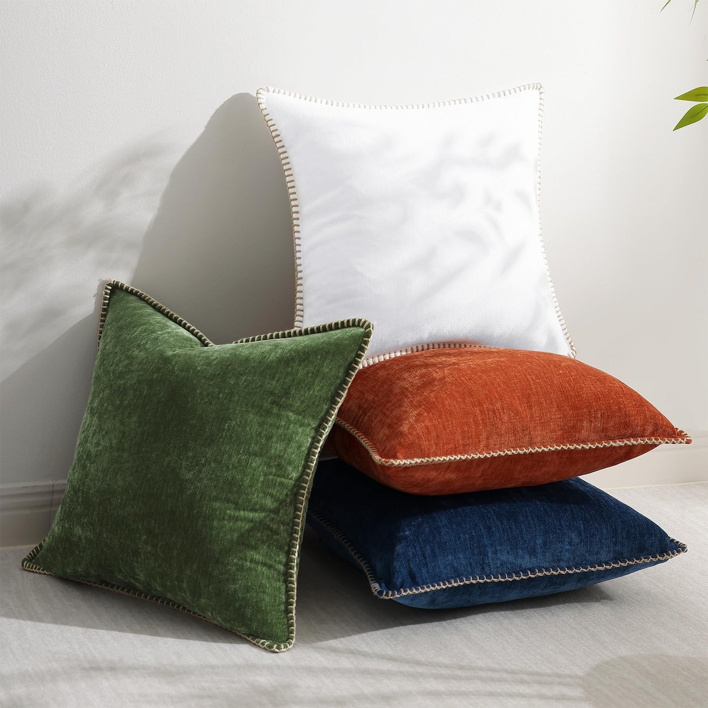 decorUhome Fall Chenille Soft Cozy Throw Pillow Covers 18x18 Set of 2, Modern Farmhouse Boho Velvet Decorative Pillow Cases with Stitched Edge for Couch Sofa Bed Home Decor, Forest Green