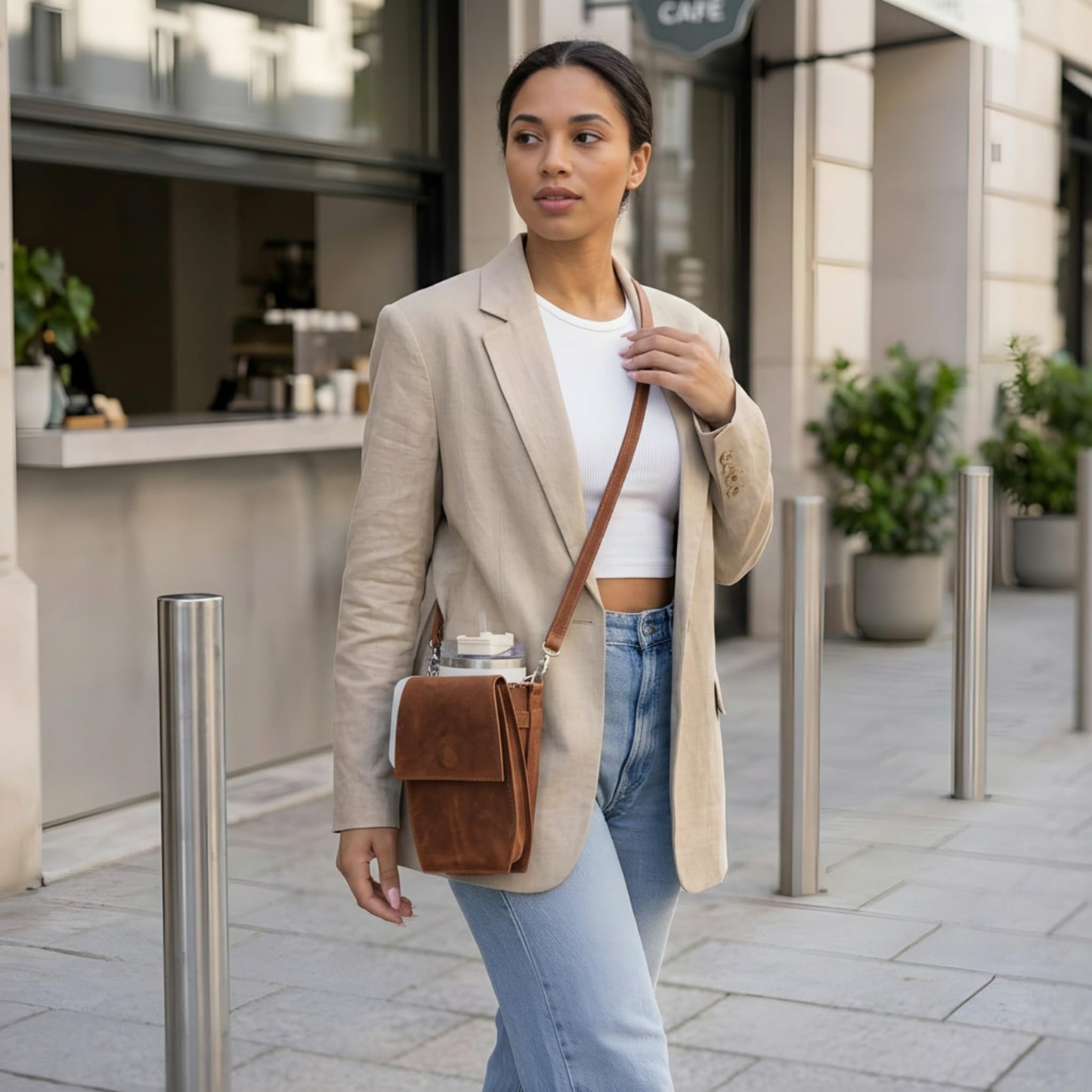 Leather Crossbody Bottle Bag – Genuine Leather Water Bottle Holder with Adjustable Strap, Slim Travel Drink Carrier Pouch for Walking, Hiking & Festivals (Bottle Not Included), Warm Brown