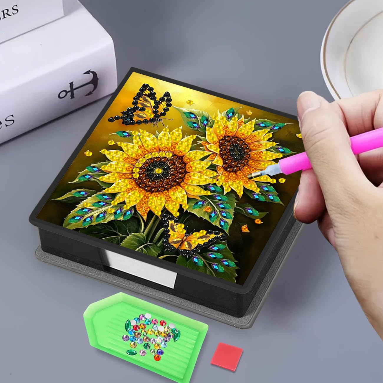 DIY Sunflower Diamond Painting Note Box, Diamond Art PU Sticky Note Holder with 160 Memo Papers, Office Decor and Storage Box,Handcrafted Gift for Adults