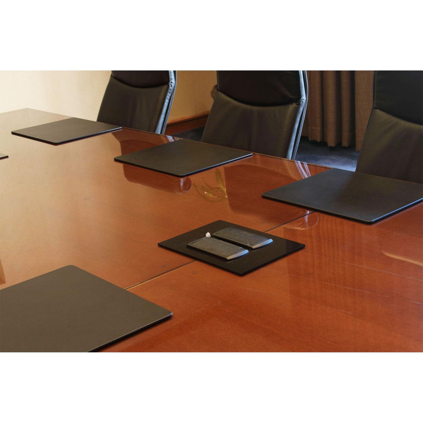 DACASSO Leatherette Conference Table Pad - Luxury Leather Desk Blotter for Writing - Padded Executive Desk Surface Protector - (Black, 17” x 14”)