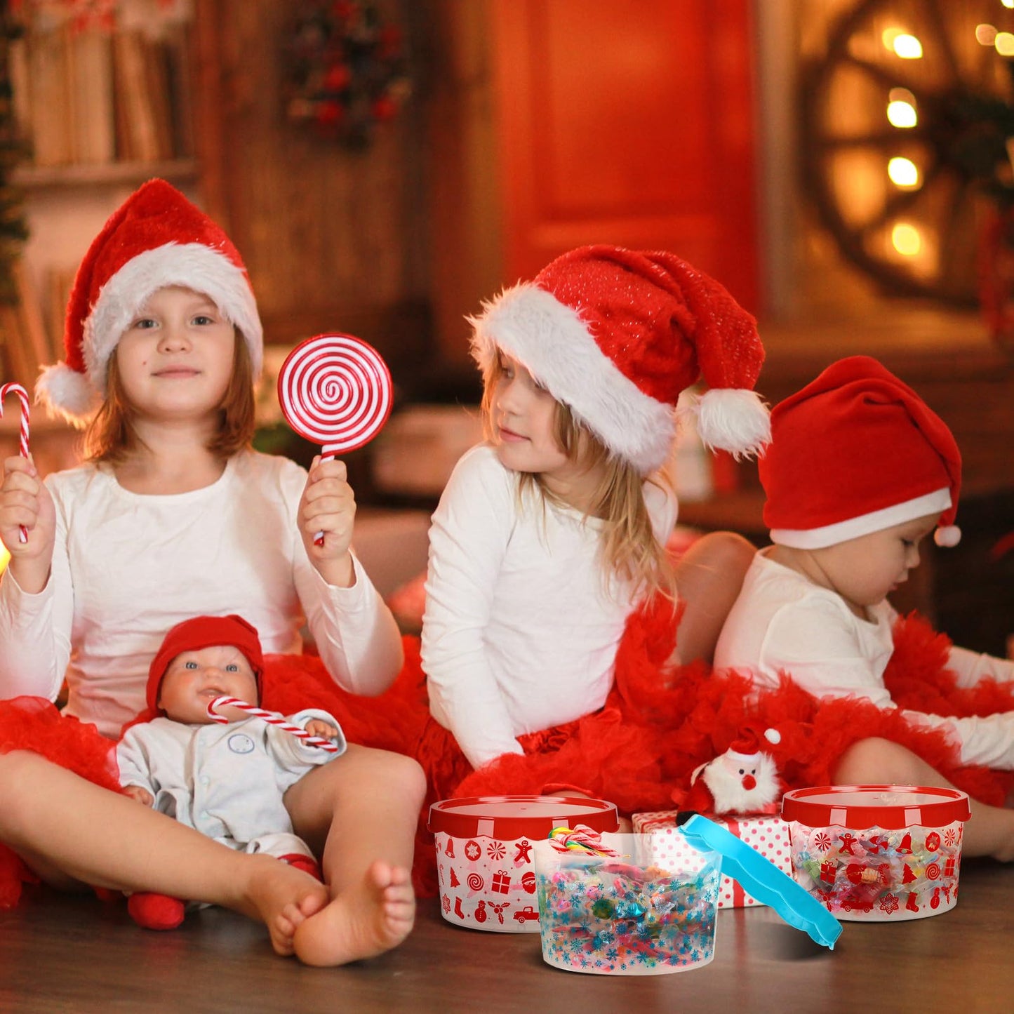 Barydat 6 Pcs Christmas Cookie Containers Plastic Jar Storage Buckets with Lid Christmas Gingerbread Snowflake Decorative Cookie Tins Xmas Winter Snack Containers for Xmas Winter Holiday Party Supply