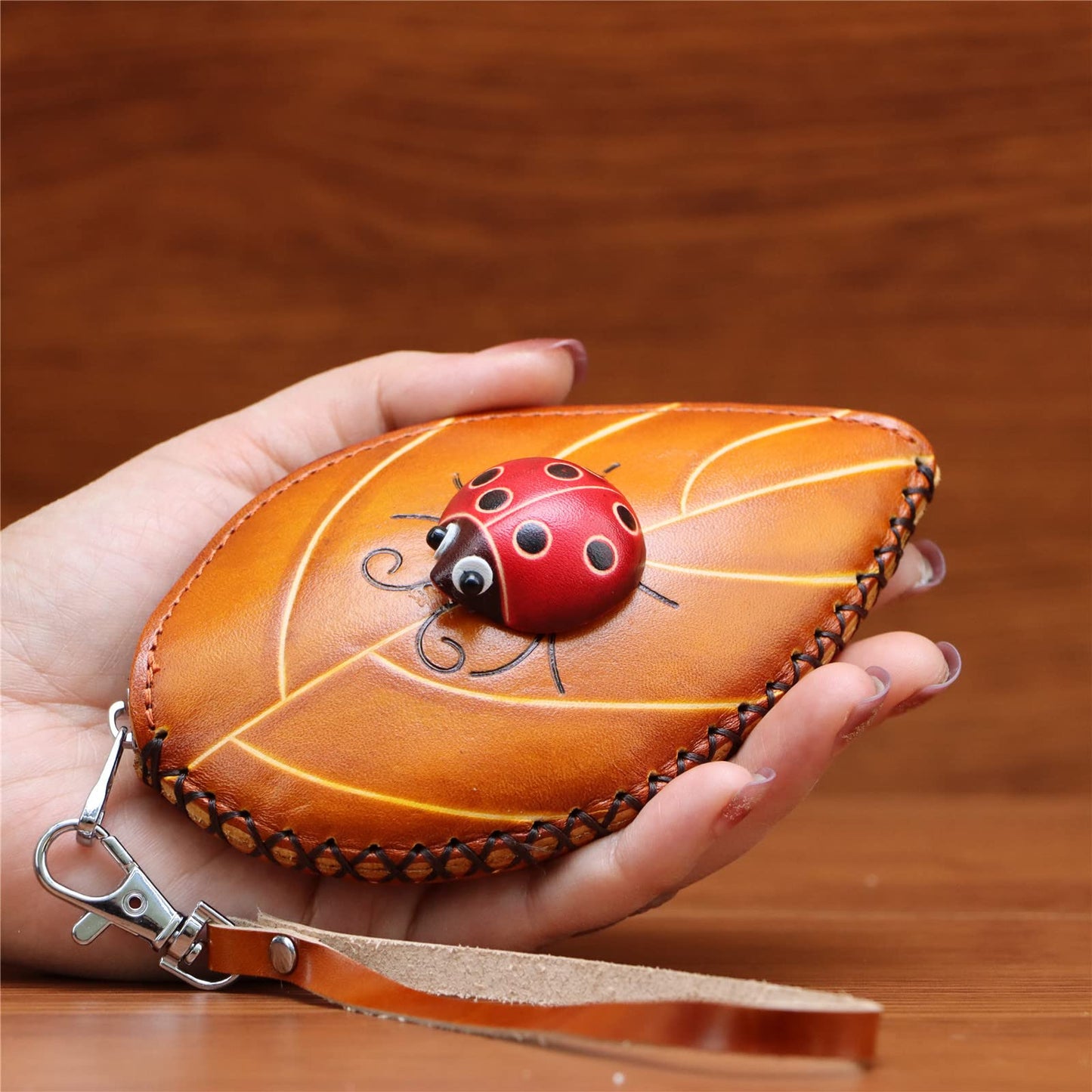 Fanyixuan Ladies Leaf Ladybug Leather Coin Purse Can Put Coin Clutch Bag Handmade Leather Creative Key Case (Yellow)