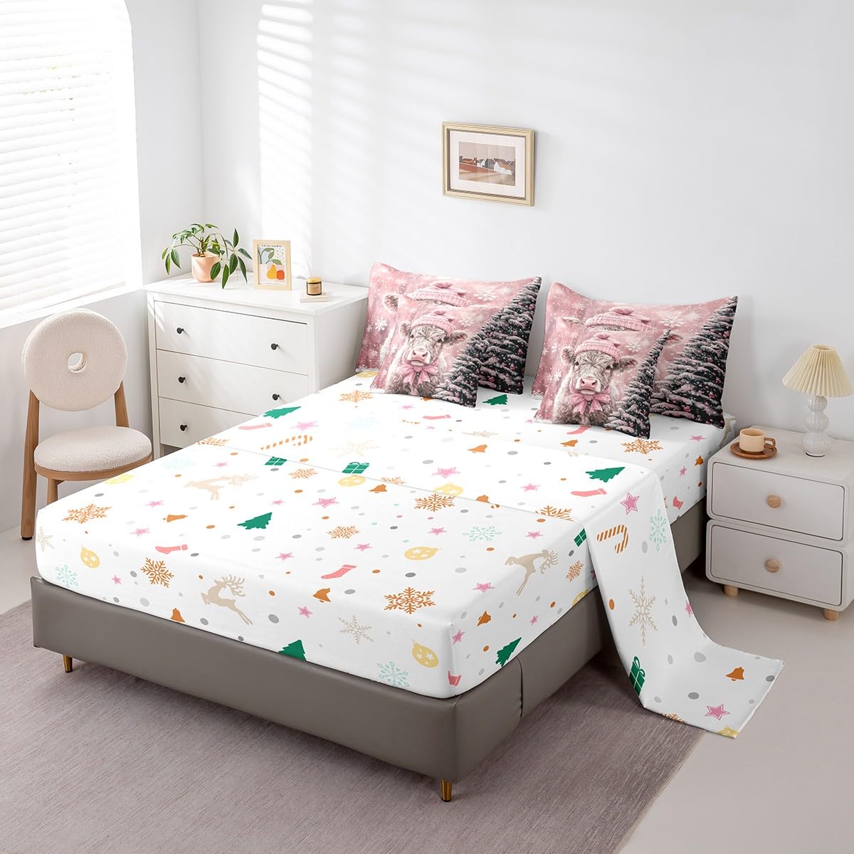 Manfei Xmas Highland Cow 7 Pieces Comforter Set Full,Cute Animal Christmas Tree Bedding Set for Bedroom Decor,Pink Hat Bownot（Comforter+Fitted+Flat Sheet+2 Pillowcases+2 Throw Pillow Covers）