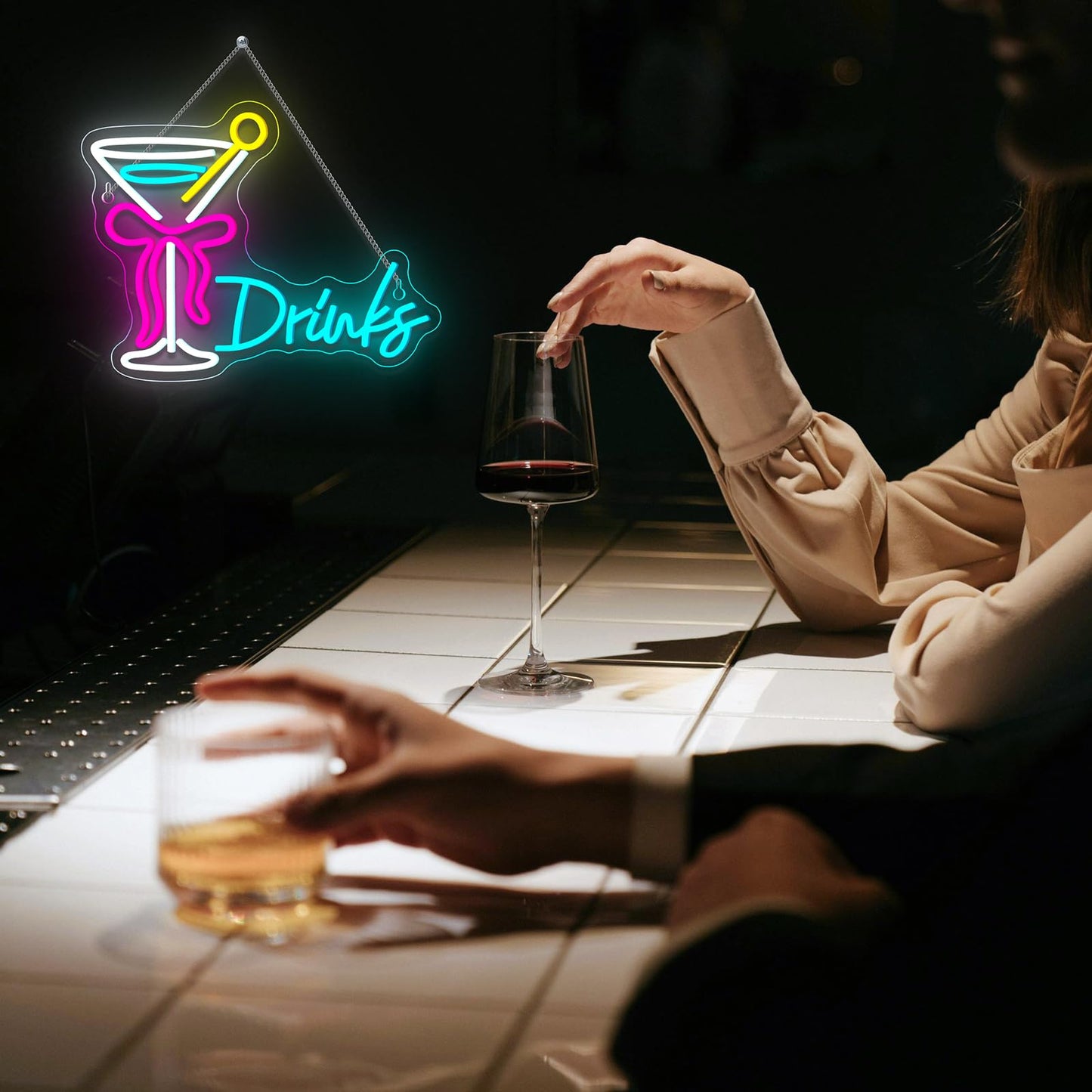 VVYXX Drink Bow Cocktail Glass Neon Sign LED Neon Light Up Sign for Wall Home Decor Bedroom Business Club Party Bars Shop USB Powered Really Pretty Neon Decor