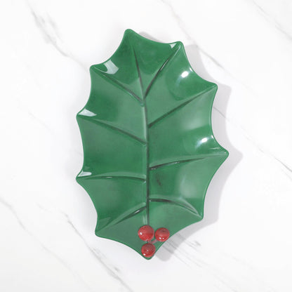 UPware Holly Leaf-Shaped Melamine Serving Platter, Green Holiday Tray with Red Berry Accent, Break-Resistant BPA-Free Christmas Dish for Cookies, Snacks, or Appetizers, 16 x 10 Inch