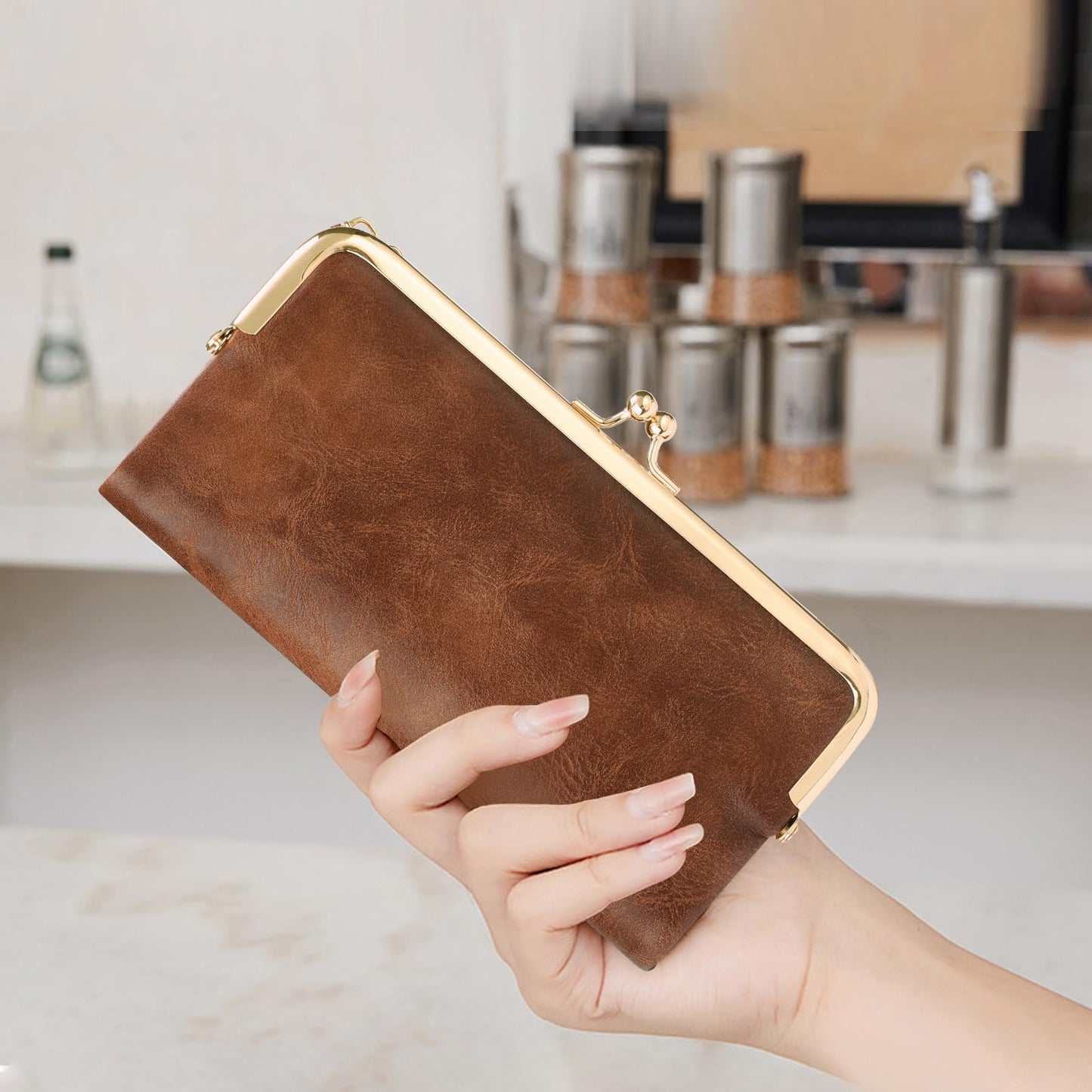 GOIACII Womens Wallet Ladies Vintage Billfold Compact Card Holder Long Zip Clutch Purse with Kiss Lock Brown