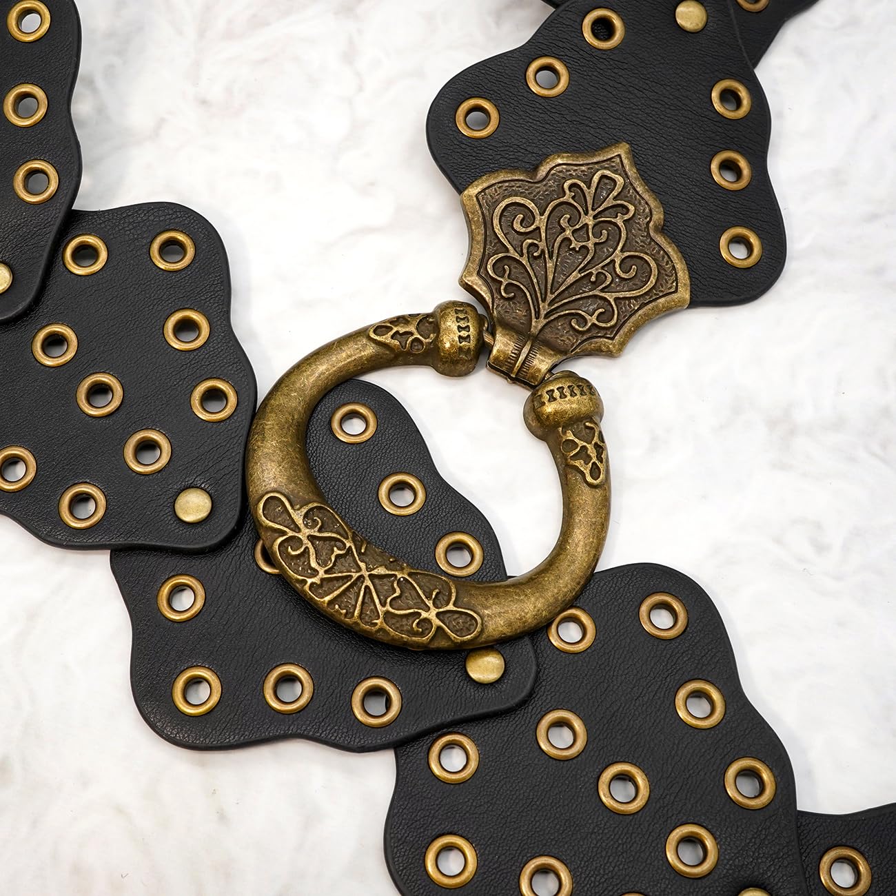 Liutufy Wide Disc Belt for Women Vintage Hollow Boho Leather Belt Western Chunky Waist Belt Cowboy Metal Buckle Concho Belts (Leaf Black A-S)