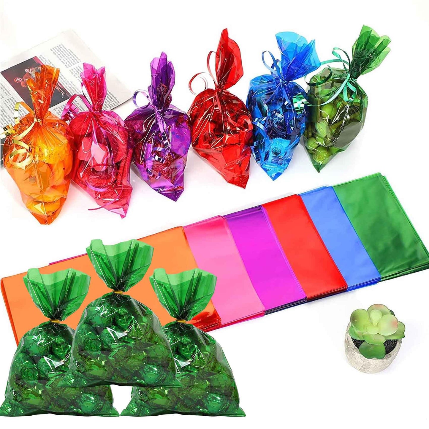 brzikwt 100Pcs Green Gift Bags，Cellophane Bags,Treat Bags,Goodie Bags,Candy Bags They are suitable for Valentine, Birthday, Christmas,Gift Cookie Snack Packing Party Favor Supplies 6x9 inch