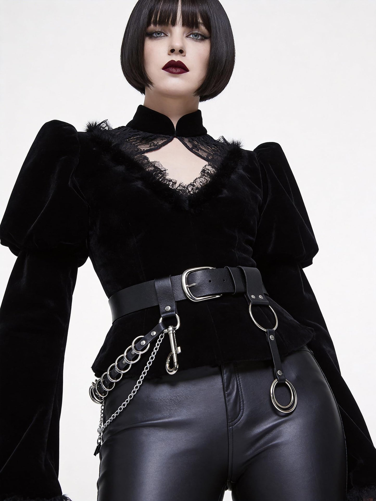 WARANDOD Women Punk Chain Belt, Adjustable Faux Leather Waist Belt with Alloy Rings & Clip Chain, Gothic Street Fashion Accessories(Waist 25.2-35.4in)