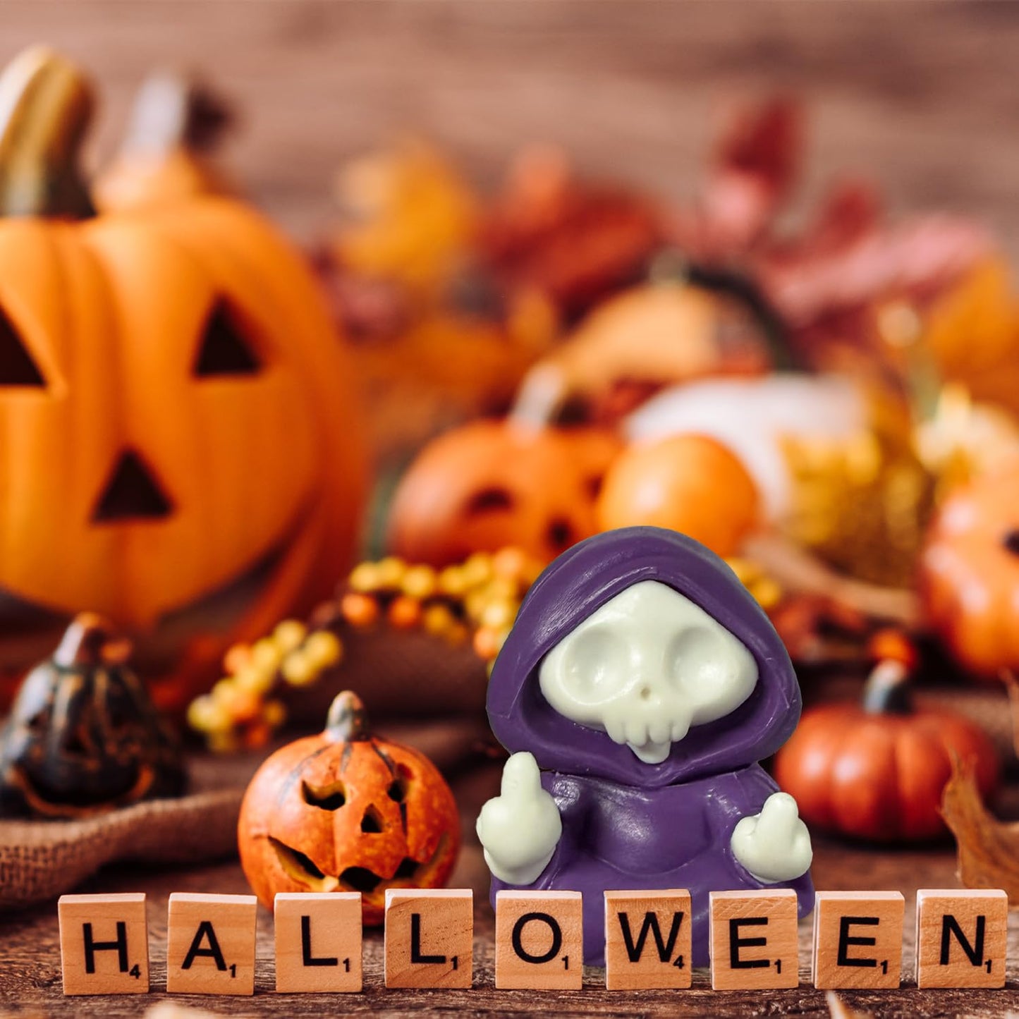 BHOOKA Halloween Skull Figurine Spooky & Cute Ghost Statue Halloween Ghost Statues, Cute Mini Middle Finger Skeleton Sculpture for Holiday Desk Office Table Ornaments Decoration