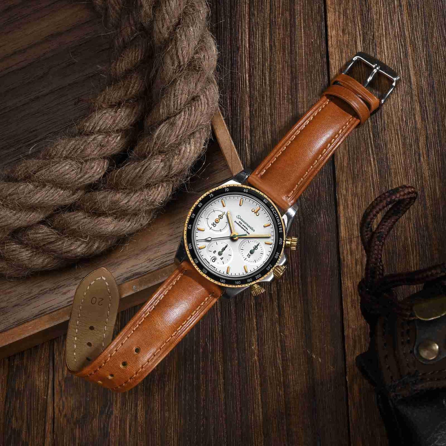 BISONSTRAP Retro Leather Watch Straps for Men, Oil Waxed Calfskin Replacement Band, Quick Release, 19mm, Toffee Brown (Silver Buckle)