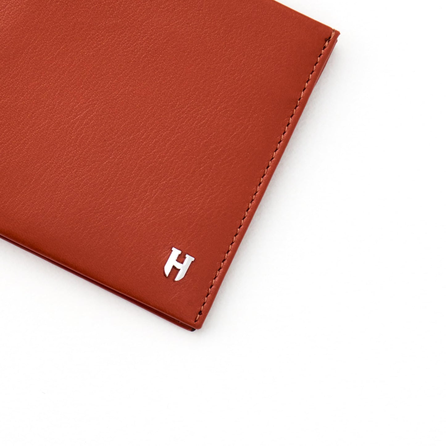 HELMBROOK London Wallet for Men, Slim Minimalist RFID Full Grain Leather, Handcrafted Bifold, 6 Card Slots, Gift Box Pouch, Christmas Birthday, Tan